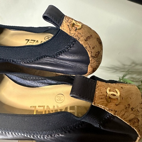 CHANEL Blue Leather Straw Flower Cap Toe Cork Heels Pump Shoes  7 - Picture 6 of 8